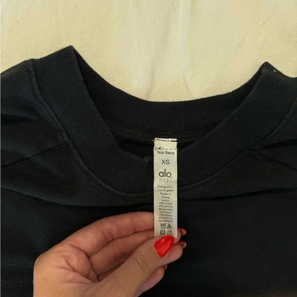 ALO cropped long sleeve - Picture 3 of 3